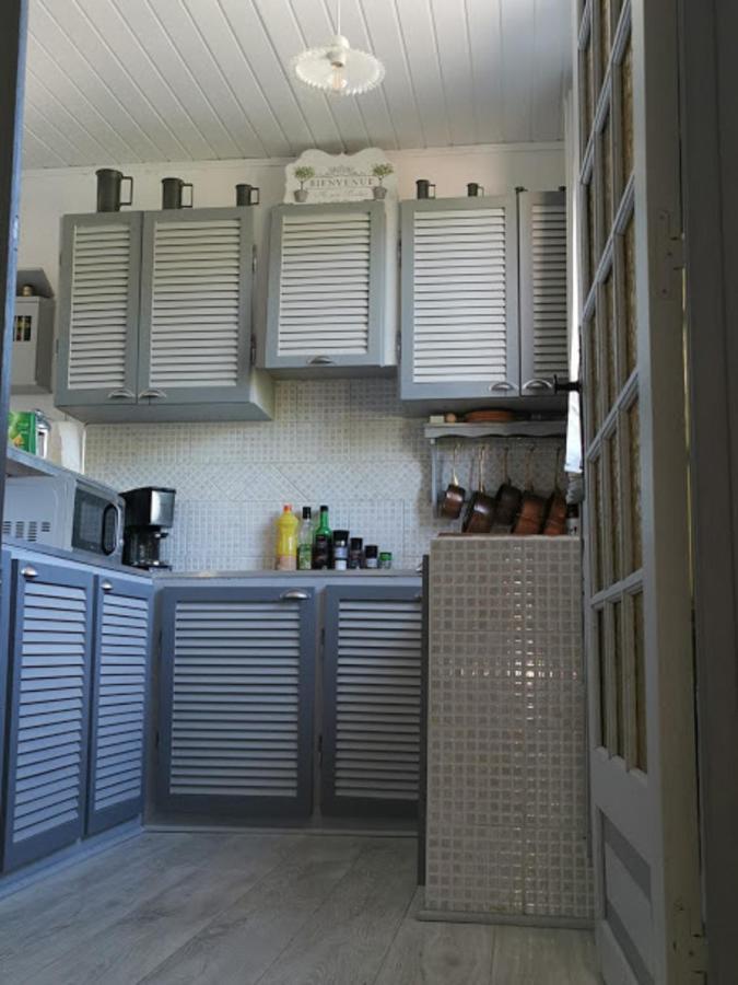 Guest House Provencal Витрол Екстериор снимка